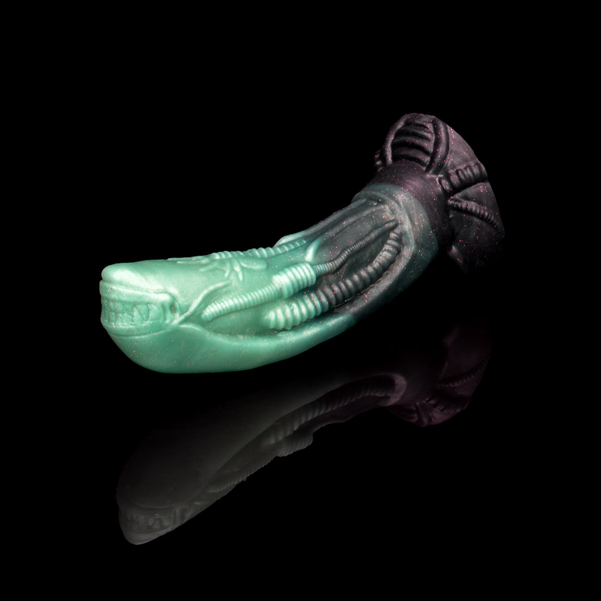 Dildo Monstro D-Alien da Monster D com textura alienígena intensa e design provocante