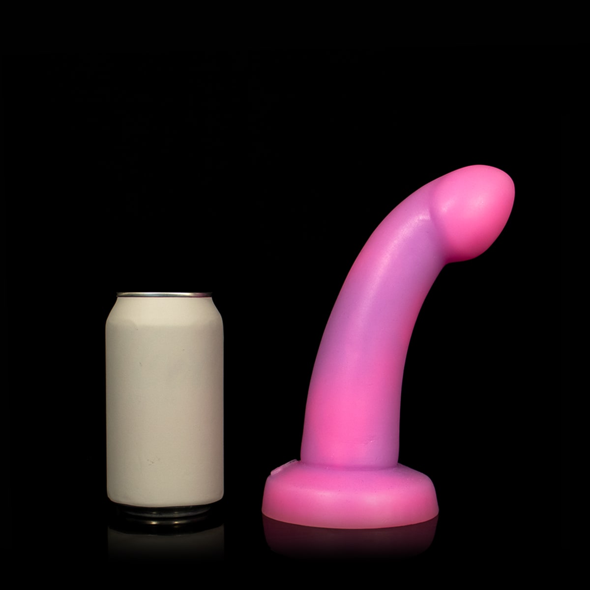 Autumn Monster D: dildo rosa com toque aveludado e penetração “calma e gostosa”