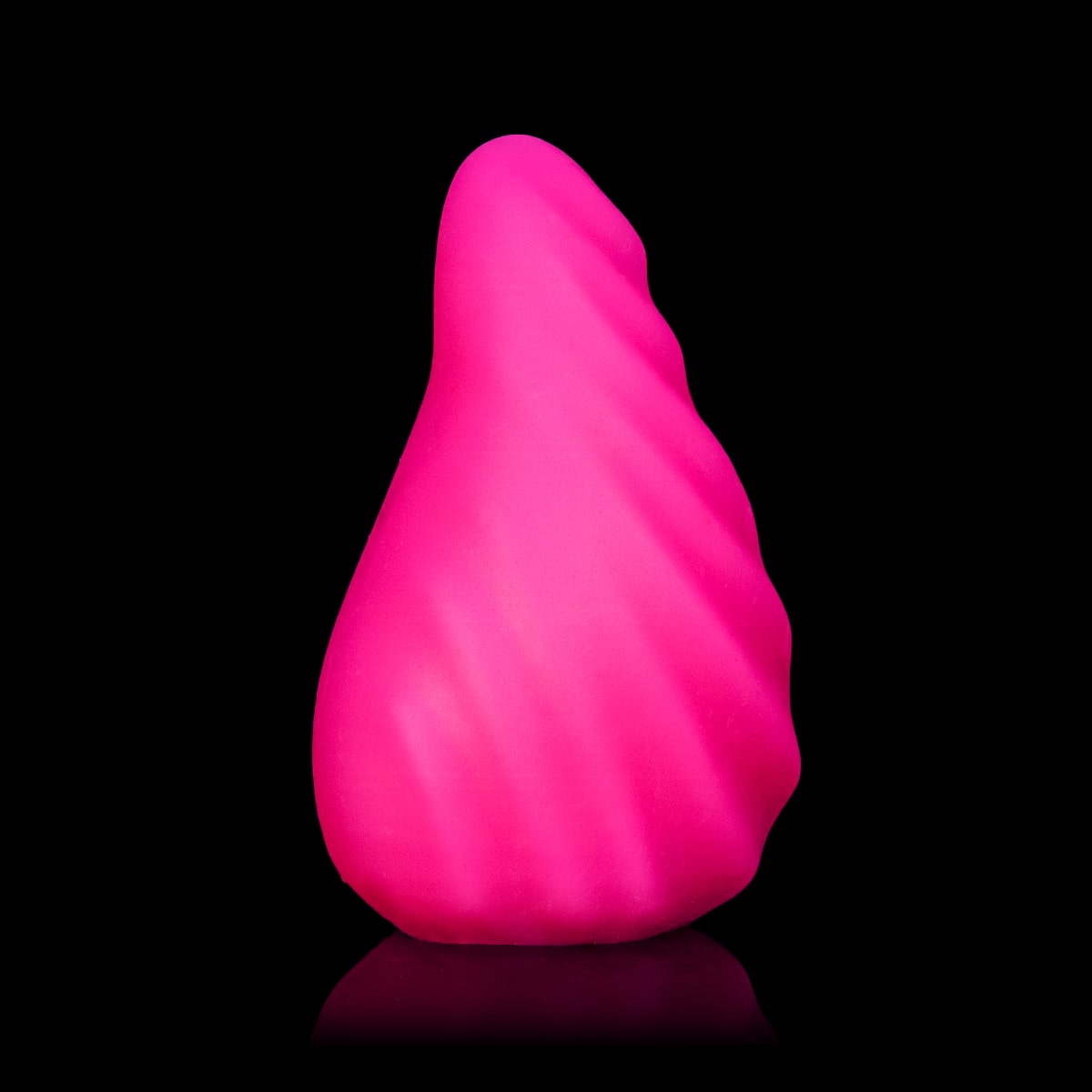 Massageador de Clitóris Sense Twitch Monster D rosa com textura sensual e formato anatômico
