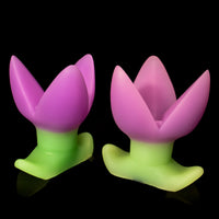 Flower 3 Pétalas Monster D: plug anal grande com estética botânica e função provocante